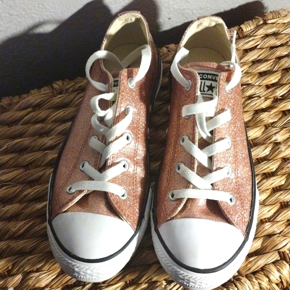 Pink Sparkle Converse All Star Chuck Taylor Like New Juniors 4 - Picture 1 of 6